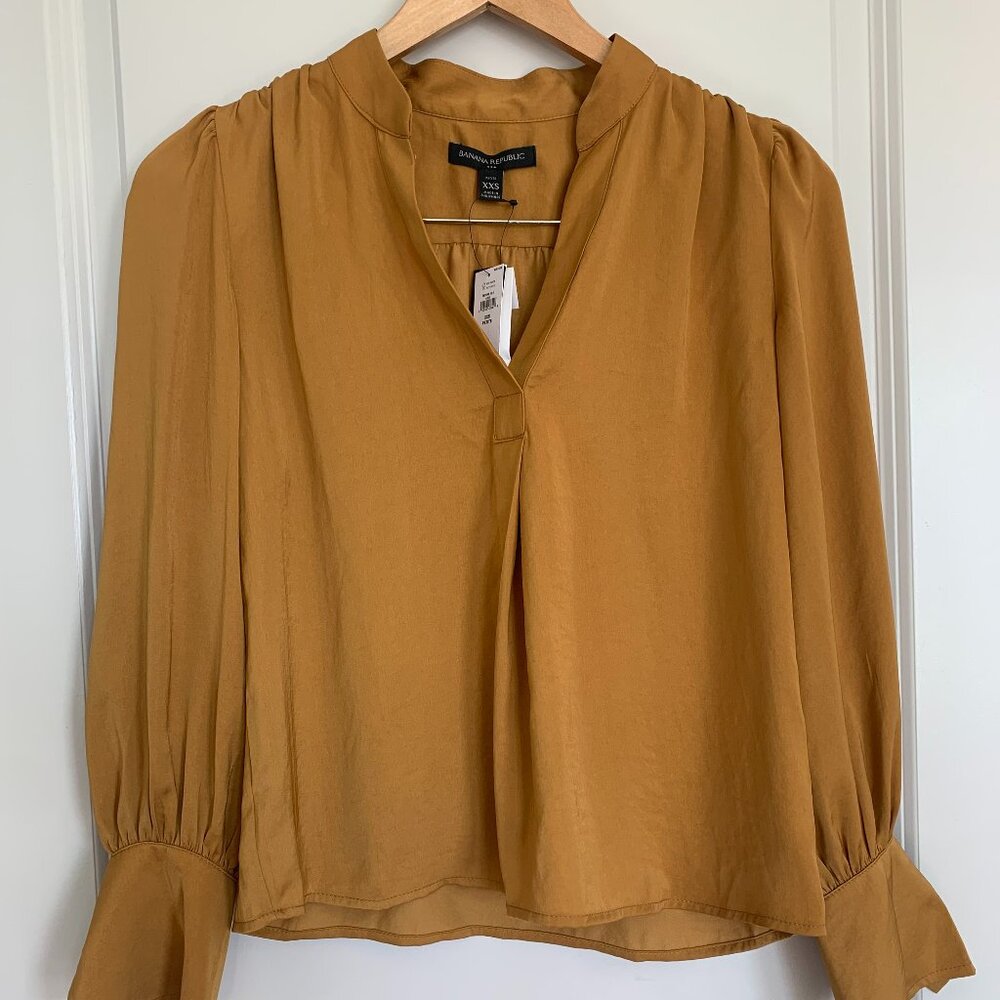 NWT Banana Republic Factory Volume Sleeve Blouse
